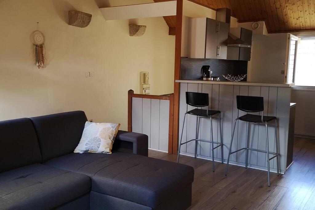 Duplex au centre ville, dans cour intérieure calme Dole Esterno foto